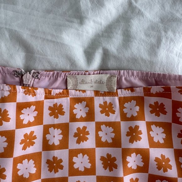 Silky Retro Floral Mini Skirt - Picture 3 of 6